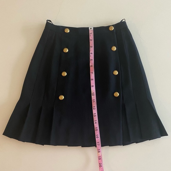 CHANEL Vintage Pleated 14k Gold Logo Buttons Mini Skirt - Picture 7 of 10